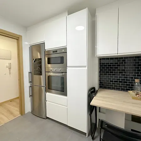 Апартаменты Encantador Junto Al Ayuntamiento Бильбао